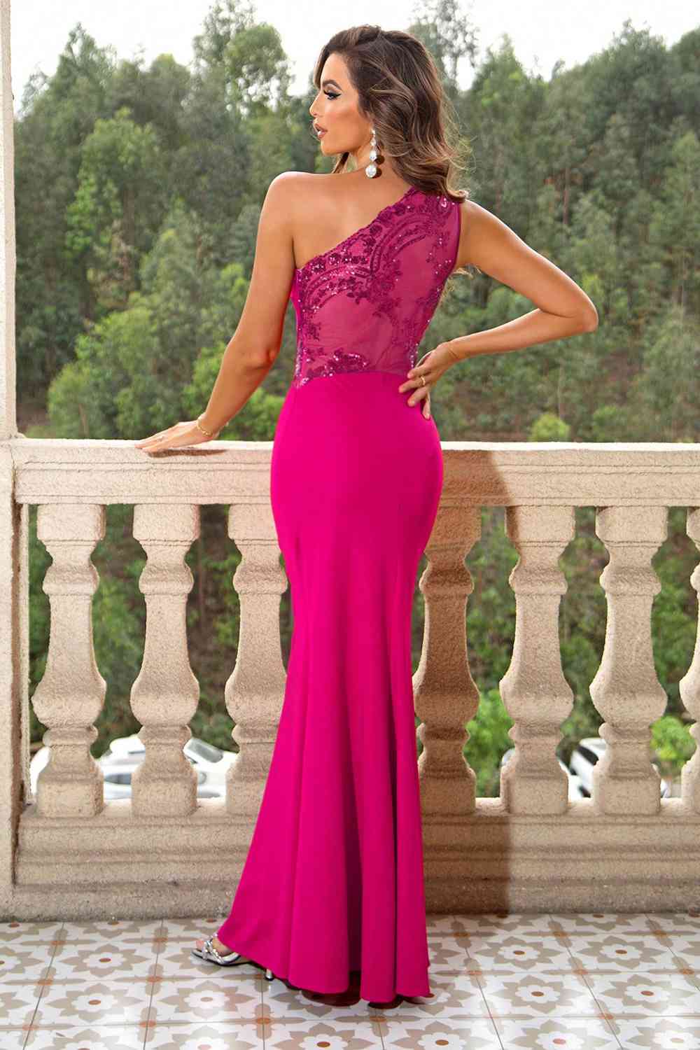 One-Shoulder Sleeveless Maxi Dress