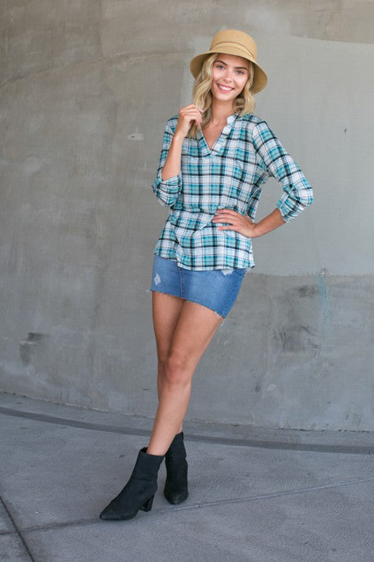 PLAID SPLIT NECK ROLL TAP LONG SLEEVE HIGH LOW TOP