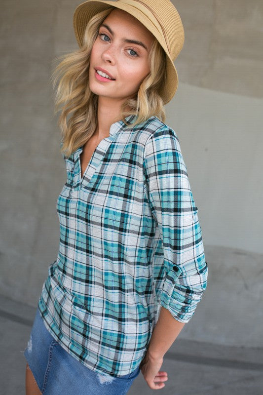 PLAID SPLIT NECK ROLL TAP LONG SLEEVE HIGH LOW TOP