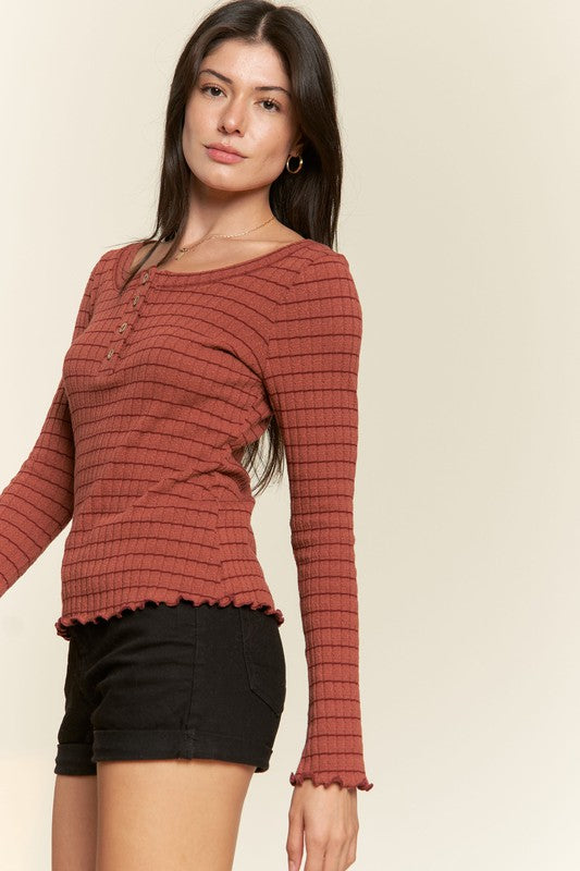 ROUND NECK STRIPE TOP