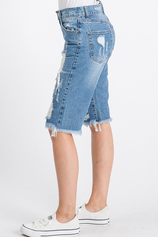 FRYAED HEM BERMUDA SHORTS