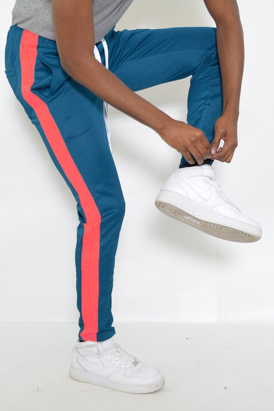 Men's Slim Fit Single Stripe Track Pant