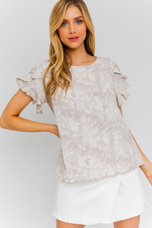 S/S OVERLAP RUFFLE SLEEVE DITSY PRINT TOP