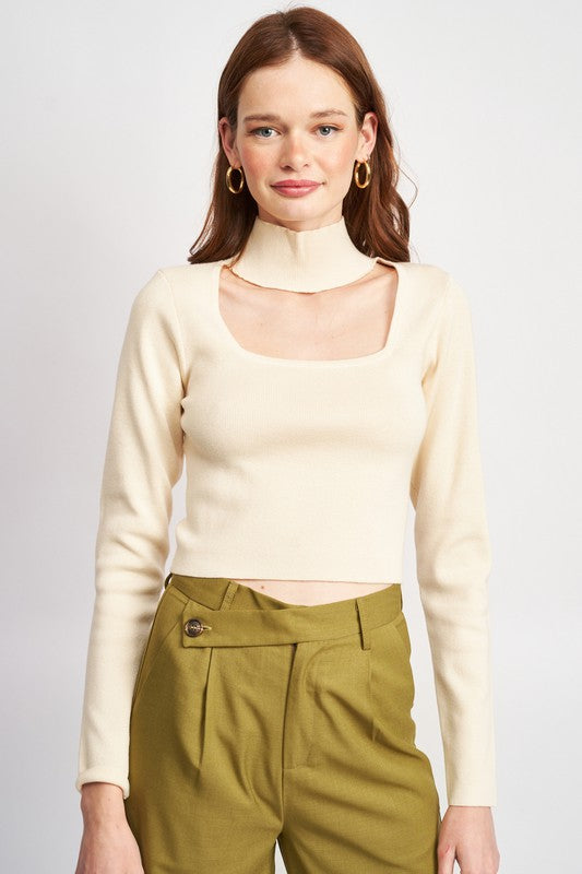 TURTLE NECK CROP TOP WTIH CUT OUT