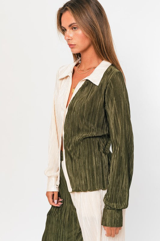 LONG SLEEVE COLLARED TOP