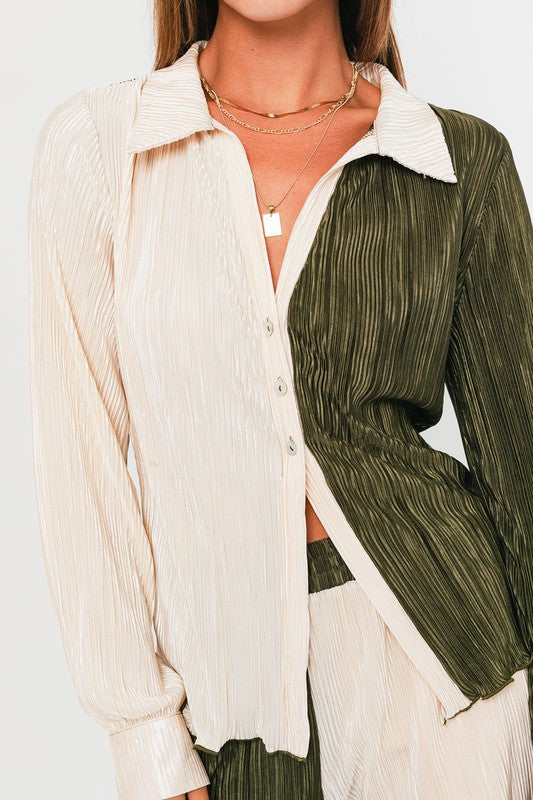 LONG SLEEVE COLLARED TOP