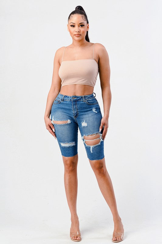 DISTRESSED CUT-OFF HIGH RISE BERMUDA  SHORT