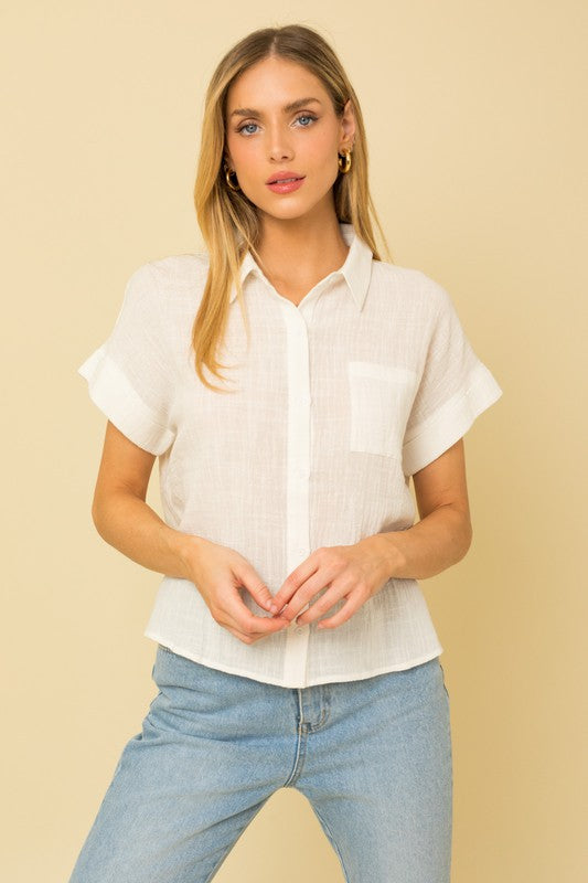 SHORT SLEEVE BUTTON DOWN BLOUSE