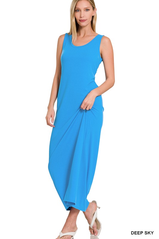 Sleeves Flared Scoop Neck Maxi Dress