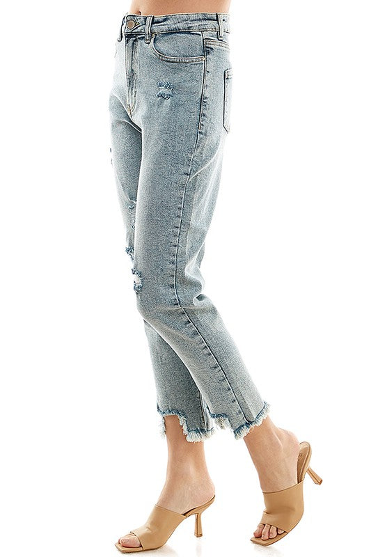 DISTRESSED DETAILED STRAIGHT LEG JEANS