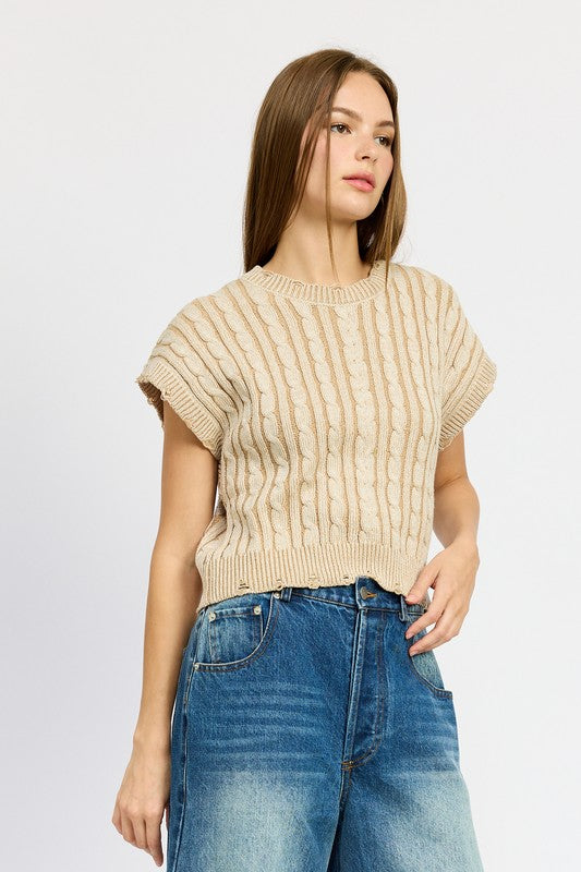 CABLE KNIT SHORT SLEEVE TOP