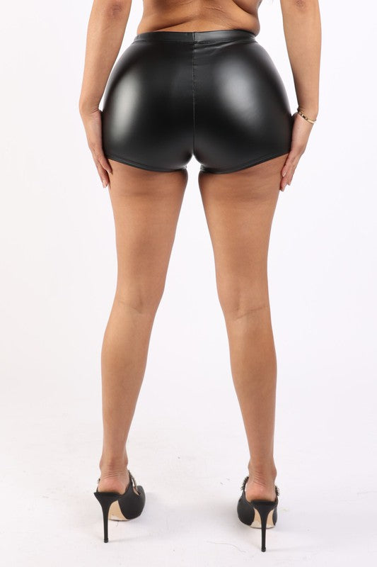 Matte PU shorts