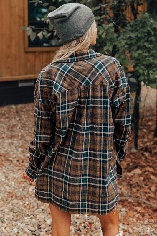 Women Plaid Print Pockets Buttoned Shirt Jacket