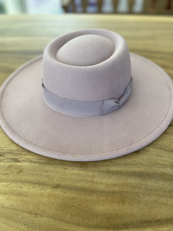 WIDE BRIM BOATER HAT