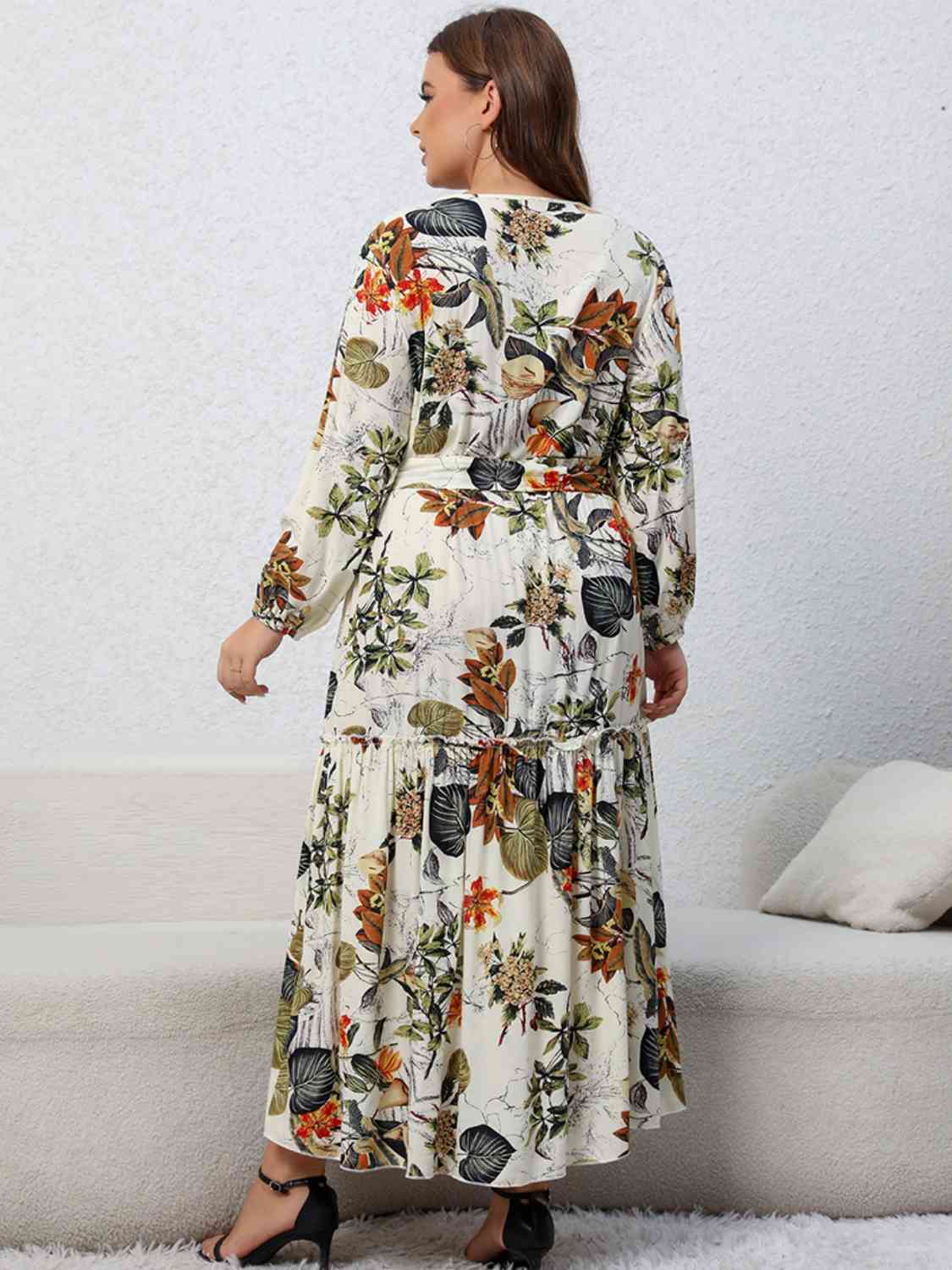 Plus Size Floral Tied Balloon Sleeve Midi Dress