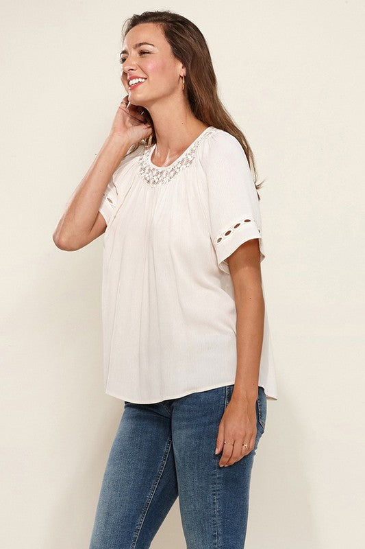 PLEATED SHORT SLEEVE BLOUSE TOP