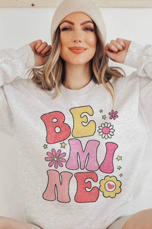 BE MINE DAISY GRAPHIC SWEATSHIRT