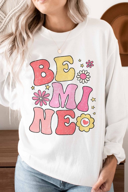 BE MINE DAISY GRAPHIC SWEATSHIRT