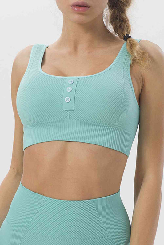 Scoop Neck Sleeveless Sports Bra