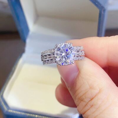 2 Carat Moissanite 925 Sterling Silver Ring